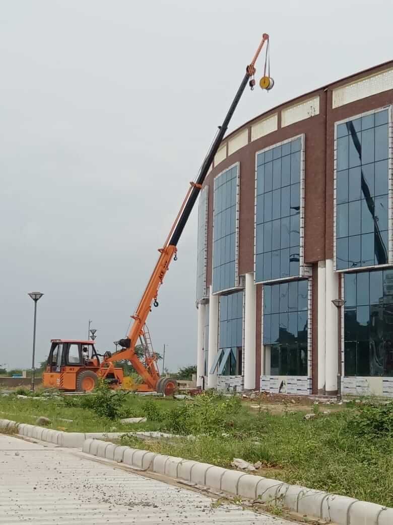 Crane service udaipur