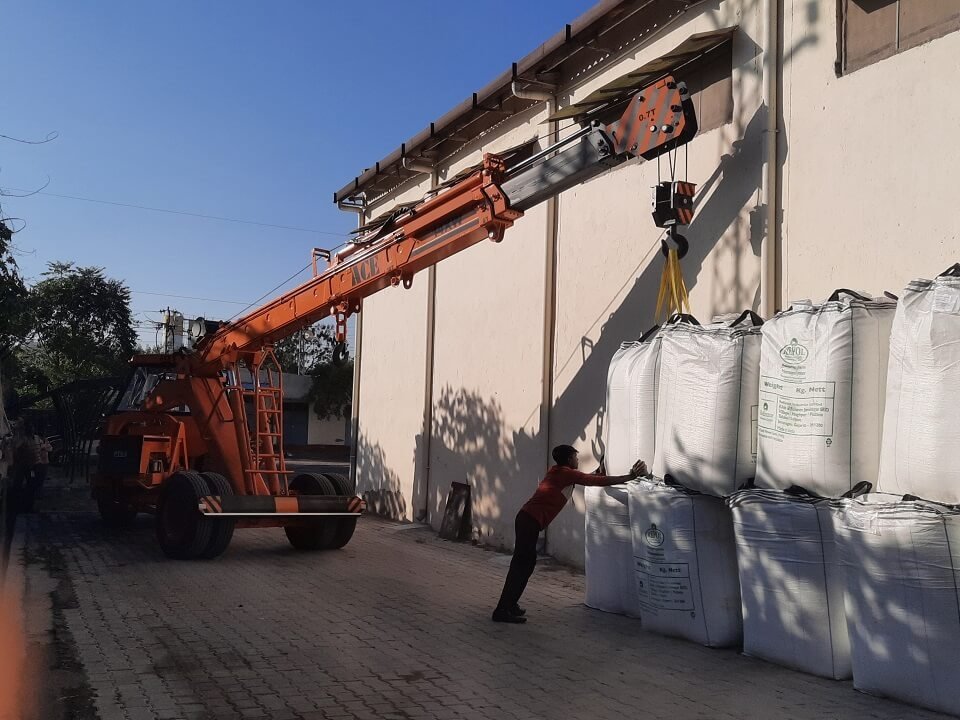 crane services in udaipur